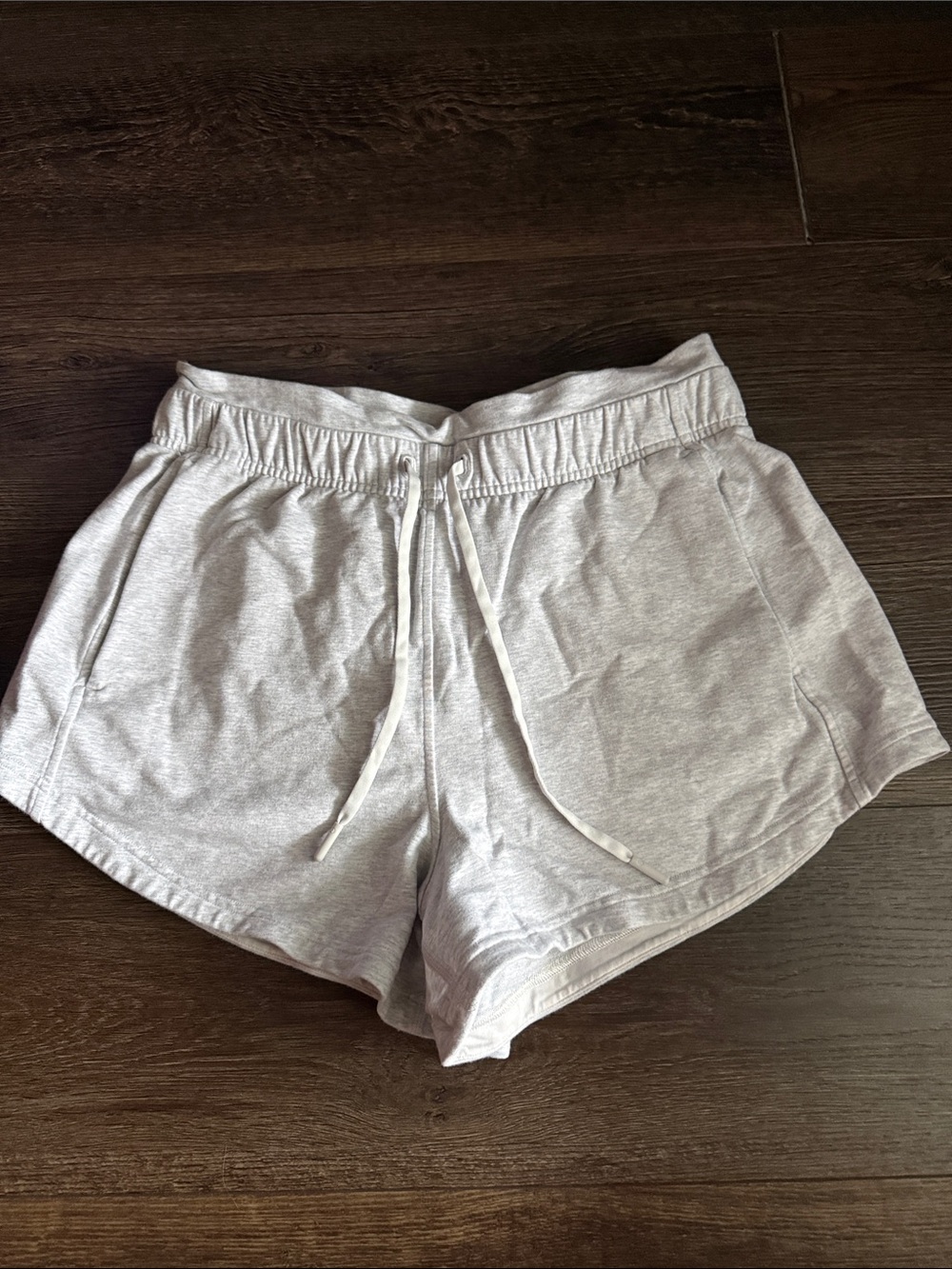 lululemon athletica Light Gray Elastic-Waist Athletic Shorts